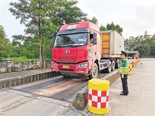 強化部門協(xié)作 提高聯(lián)合執(zhí)法水平 進一步完善貨運行業(yè)監(jiān)管體系